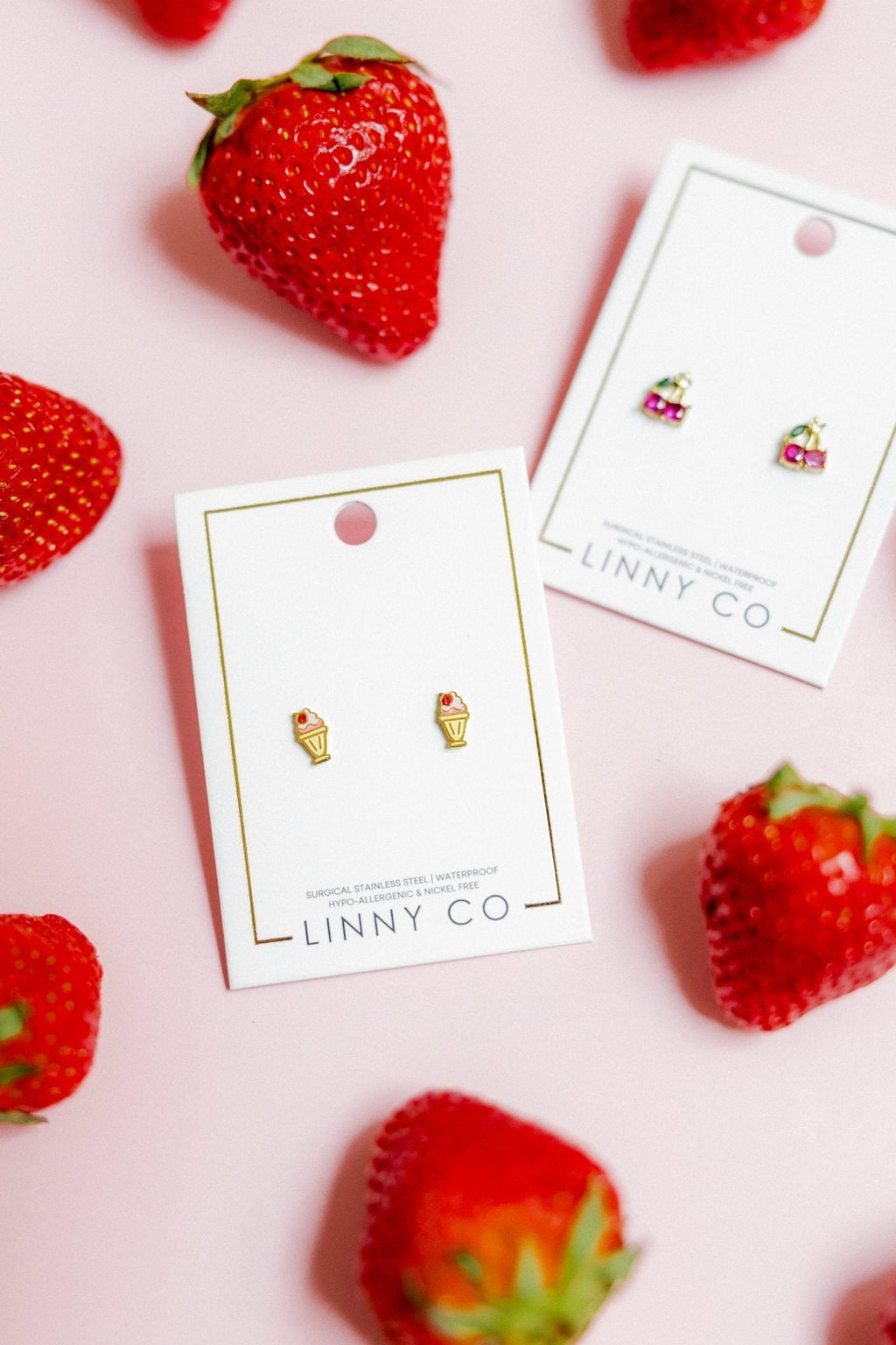 Screwback Stud Earrings - Milkshake