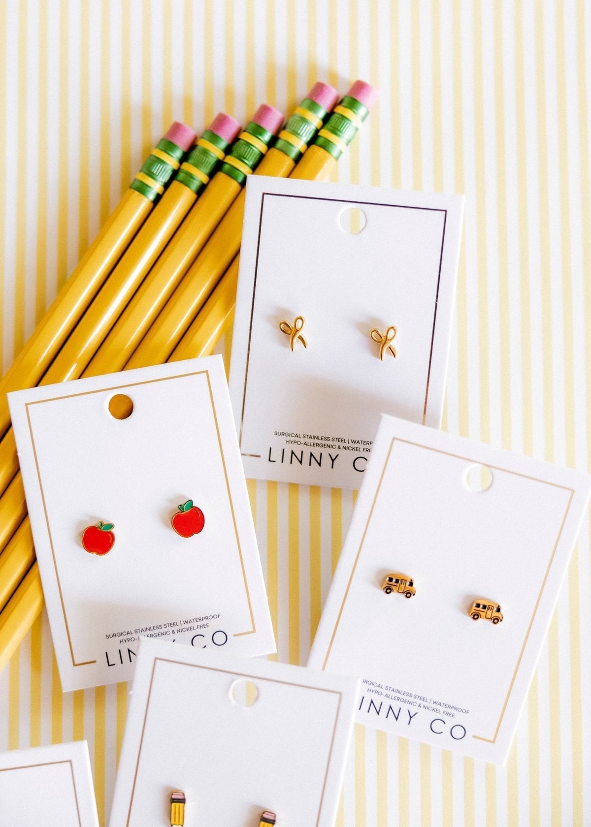 Screwback Stud Earrings - Scissors Gold