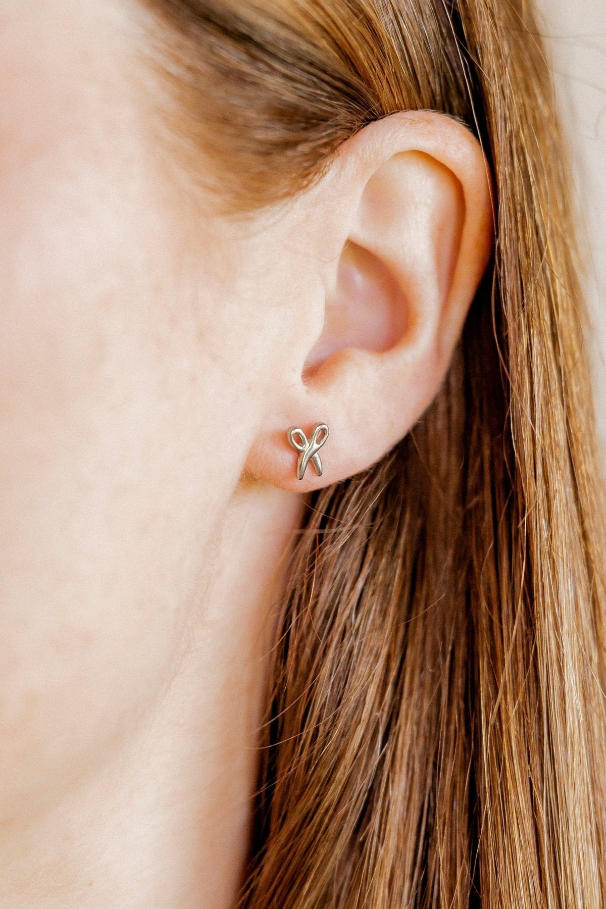 Screwback Stud Earrings - Scissors Silver